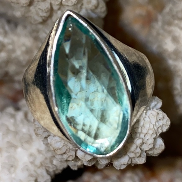 Sparkly Aqua blue Topaz teardrop facet cut ring - Picture 1 of 10